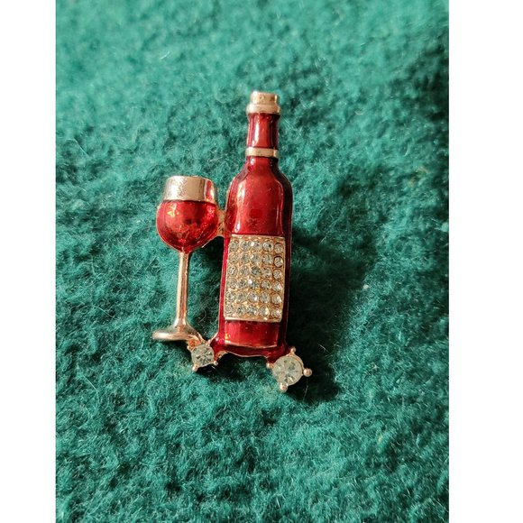 Drink Cocktail Wine Glass Bottle Red Gold Rhinestones Crystals Gems Broach Pin - Picture 1 of 4